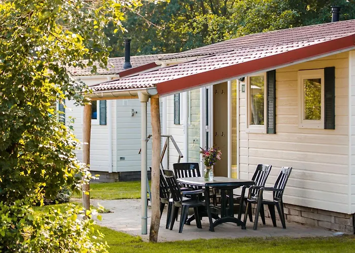 In Leukermeer By The Waterside * Well (Limburg)