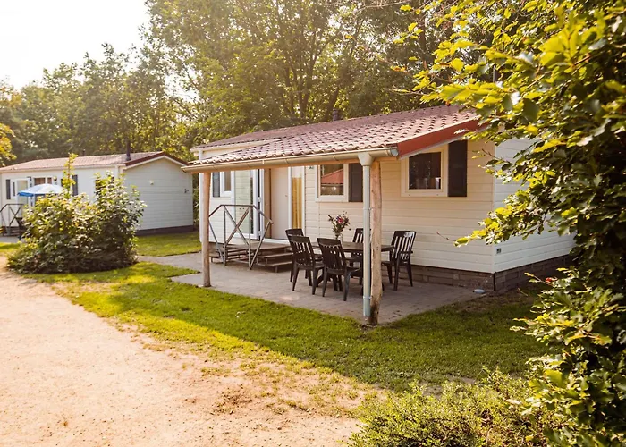 In Leukermeer By The Waterside