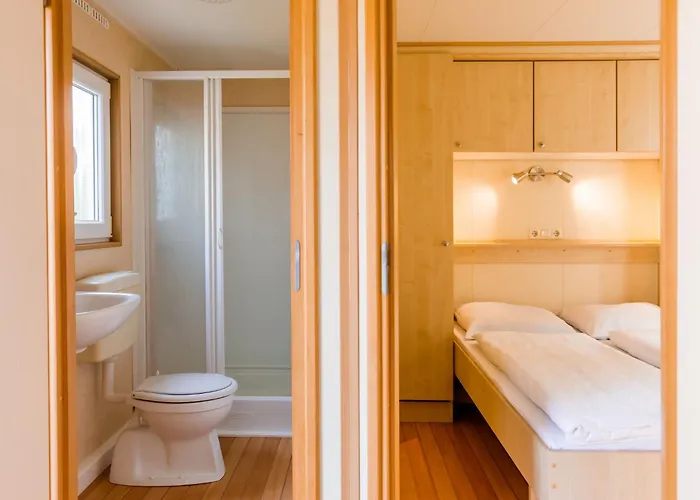 In Leukermeer By The Waterside *