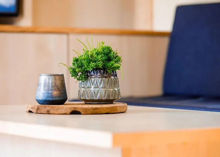 In Leukermeer By The Waterside