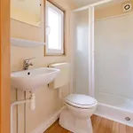 בקתה In Leukermeer By The Waterside *