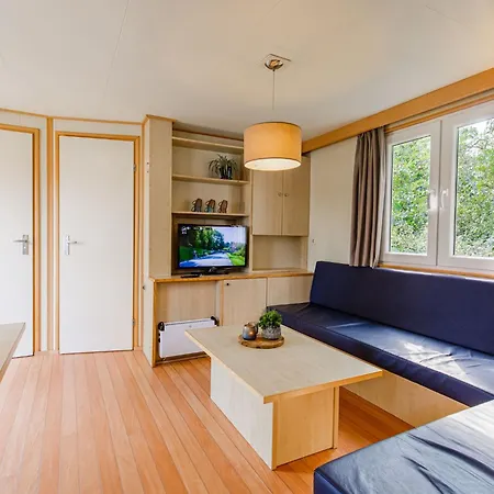Chalet In Leukermeer By The Waterside