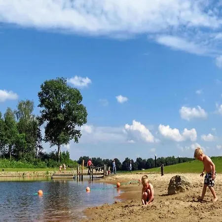 Chalet In Leukermeer By The Waterside Well (Limburg)
